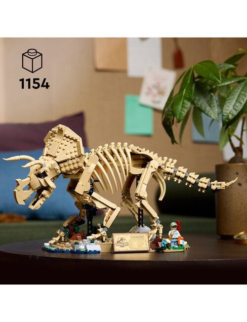 LEGO Jurassic World Jurassic World Fossils: Triceratops, 77985 product photo View 06 L