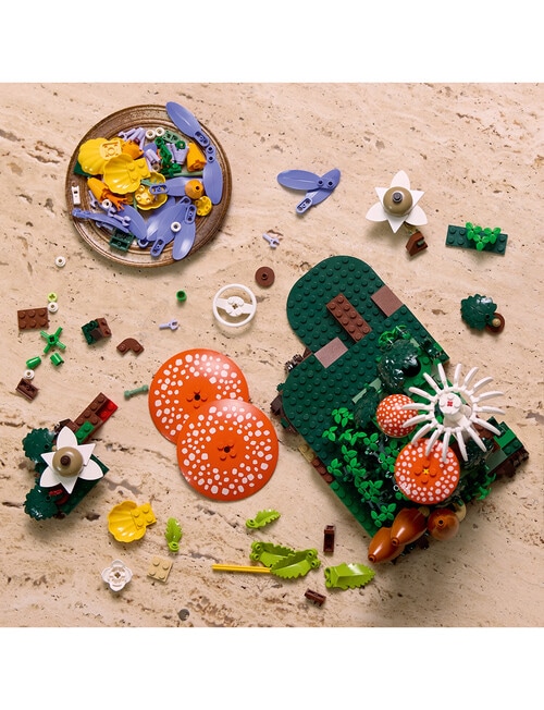 LEGO Botanicals Botanicals Woodland Mushrooms Building Set, 11505 product photo View 04 L