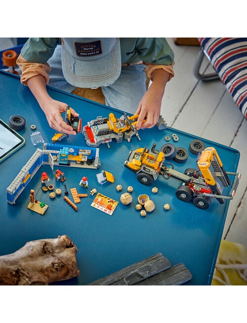 LEGO City City Dump Truck & Front End Loader, 60494 product photo View 03 L