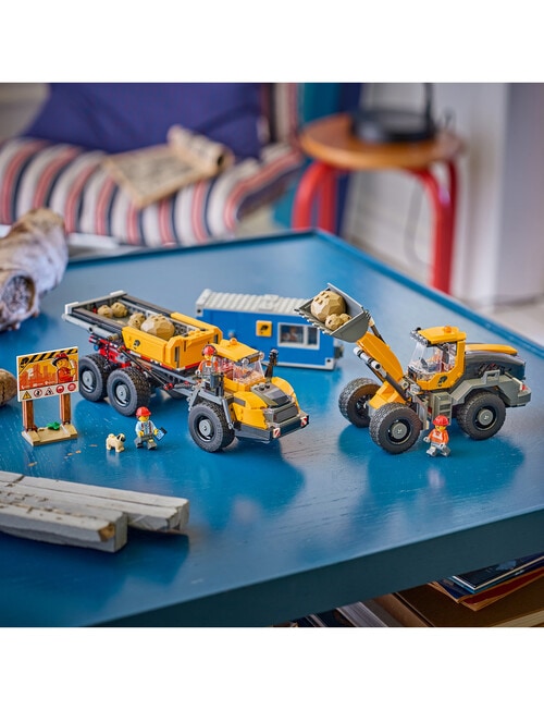 LEGO City City Dump Truck & Front End Loader, 60494 product photo View 05 L