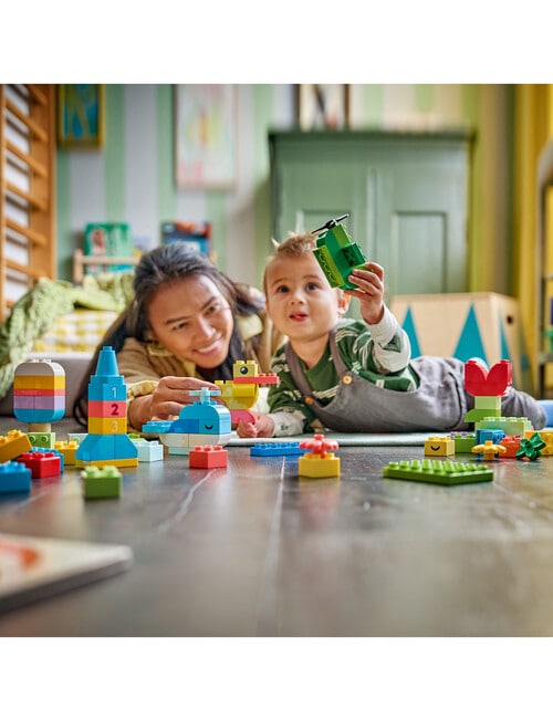 LEGO DUPLO DUPLO&reg; Classic Colourful Creative Box Focus, 10479 product photo View 03 L