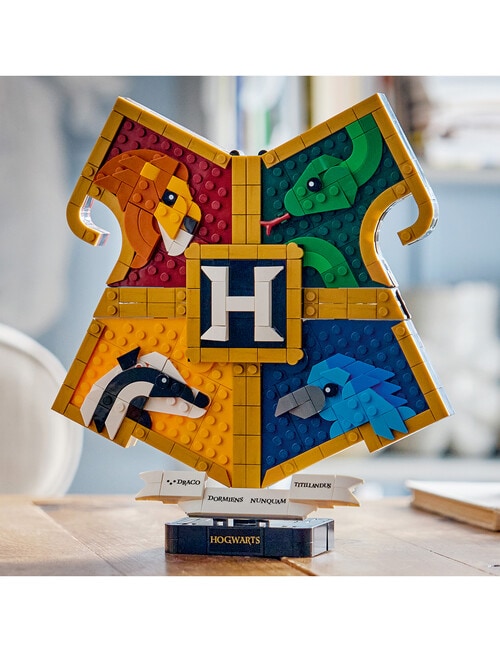Harry Potter Harry Potter Hogwarts House Crest, 76462 product photo View 05 L