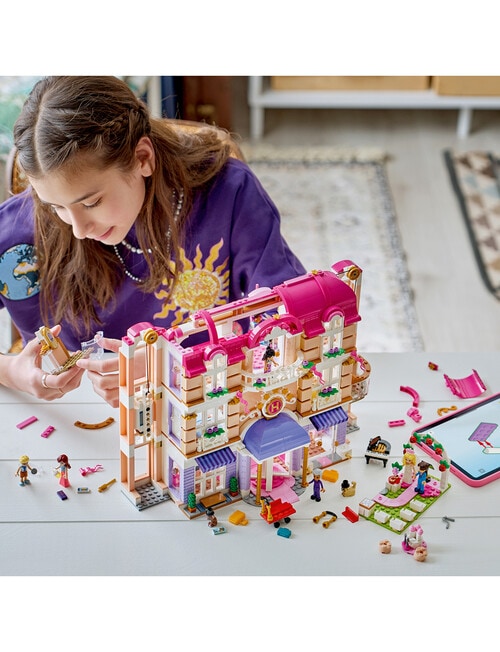 LEGO Friends Friends Heartlake City Grand Hotel, 42704 product photo View 03 L