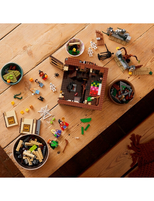 LEGO Ideas Hocus Pocus: The Sanderson Sisters' Cottage, 21341 product photo View 03 L