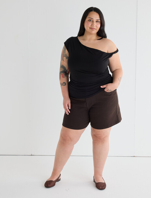 Amy & Ivy Asymmetrical Knit Top, Black product photo View 06 L