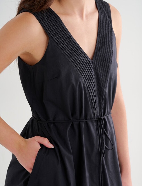 Mineral Rumi Pintuck Dress, Black product photo View 04 L