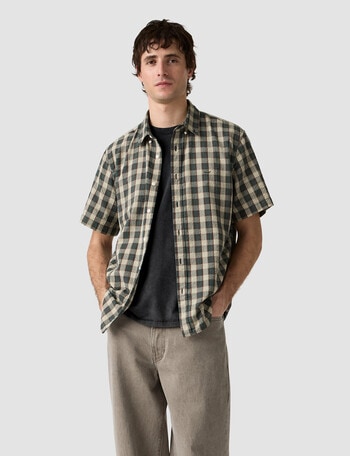 Levis Authentic Button Down Shirt, Ponderrosa Pine product photo