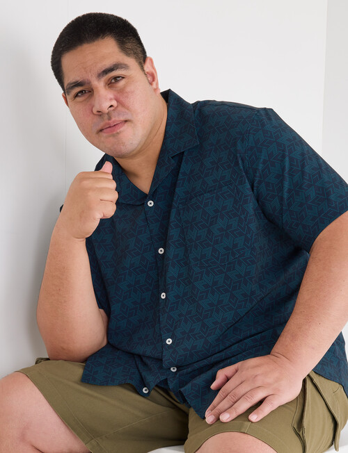 Gasoline King Size Geo Dots Shirt, Black product photo
