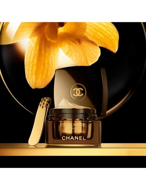 CHANEL SUBLIMAGE L'EXTRAIT BAUME REGARD Ultimate Eye Balm: Regenerates and Repairs product photo View 06 L