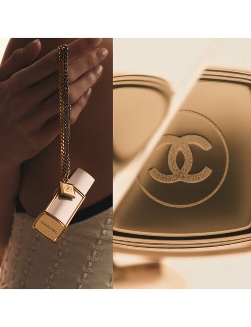 CHANEL GABRIELLE CHANEL ESSENCE Eau De Parfum Refillable Purse Spray, 3 X 7ML product photo View 06 L