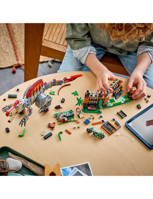 LEGO Jurassic World Spinosaurus Dinosaur Escape, 77982 product photo View 03 L