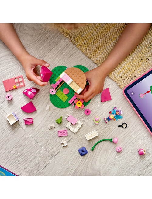 LEGO Gabbys Dollhouse Kitty Fairy's Garden House, 11212 product photo View 03 L