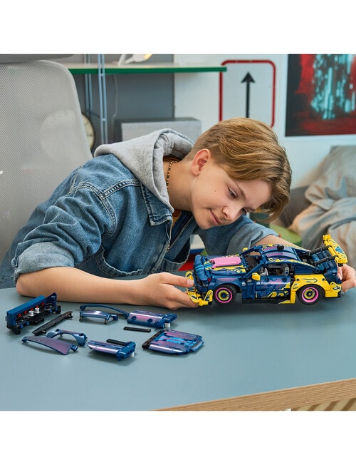LEGO Technic Custom Garage Ford Mustang, 42236 product photo View 04 L
