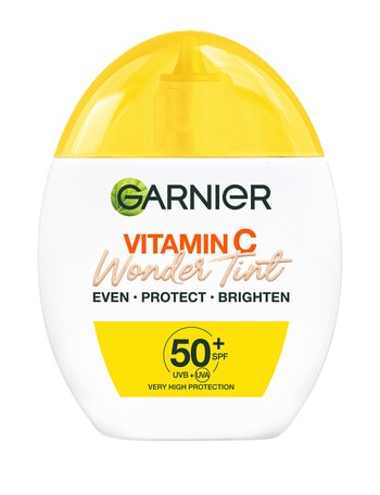 Garnier Vitamin C Wonder Tint SPF50, Light product photo