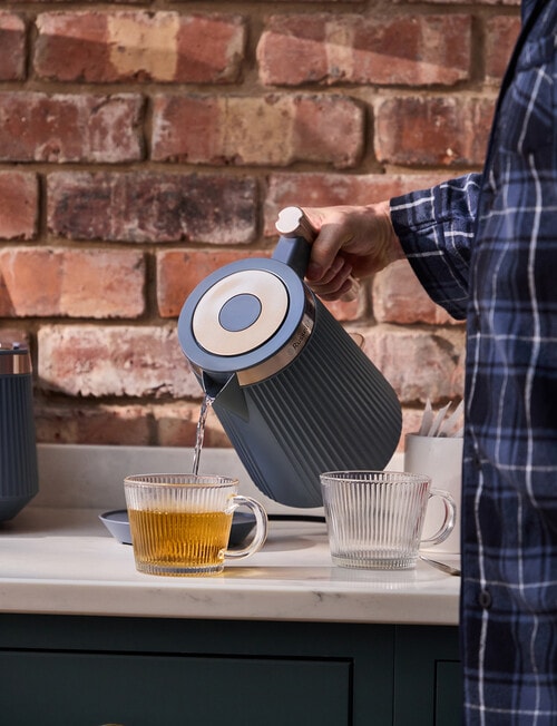 Russell Hobbs Bronte Kettle, RHK2675NVY, Navy product photo View 04 L