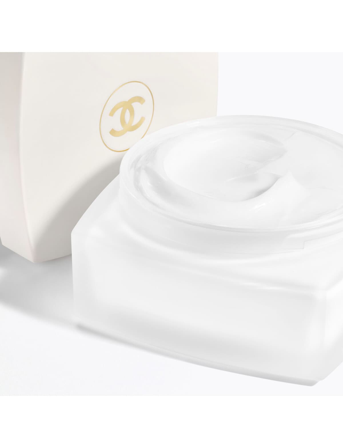 No. 5 by Chanel Velvet Body Cream 150ml by Chanel - Shop Online for Beauty  in Australia