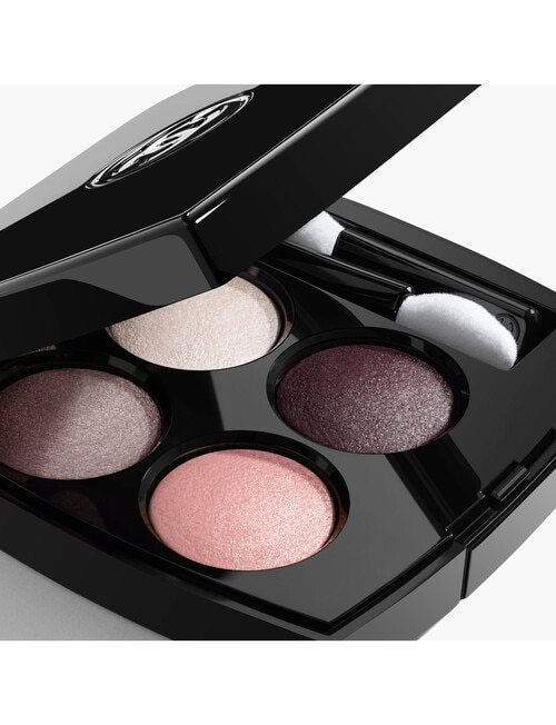 CHANEL LES 4 OMBRES Multi-Effect Quadra Eyeshadow product photo View 02 L