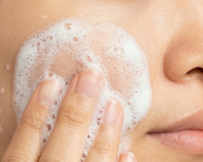 CLEANSERS & MAKEUP REMOVERS
