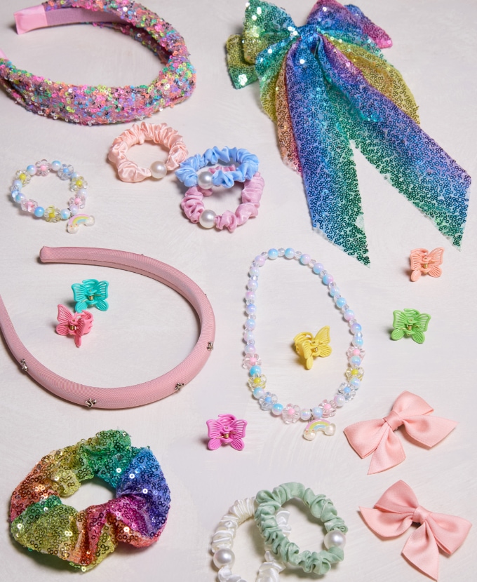 SHOP HAIR ACCESSORIES & JEWELLRY